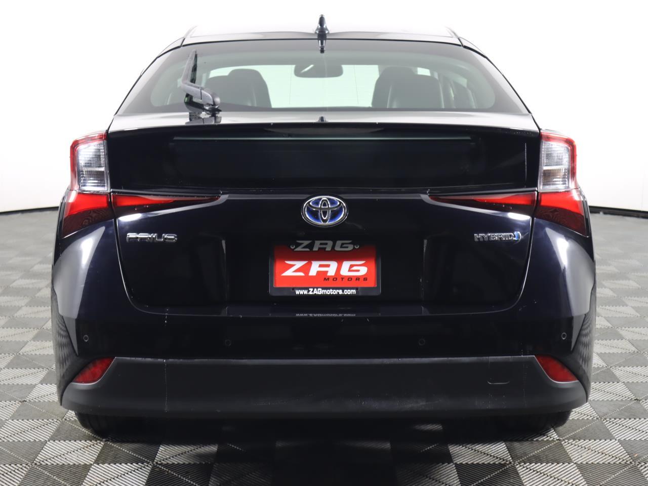 Vehicle image 5 of 41