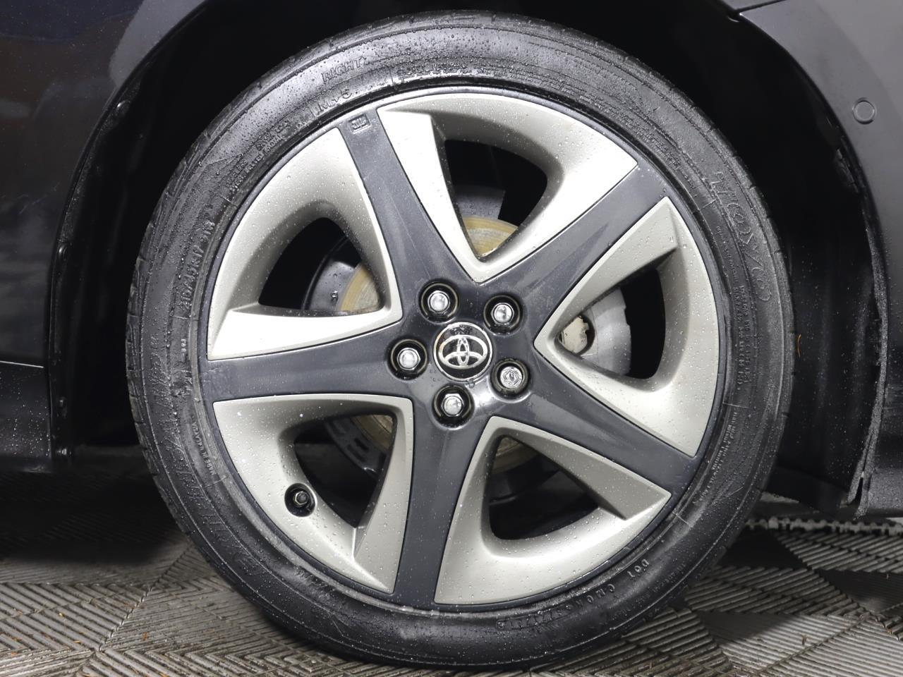 Vehicle image 40 of 41