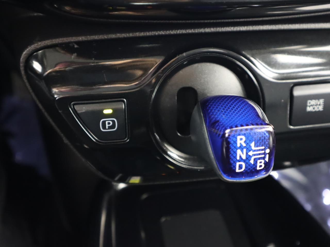 Vehicle image 20 of 41