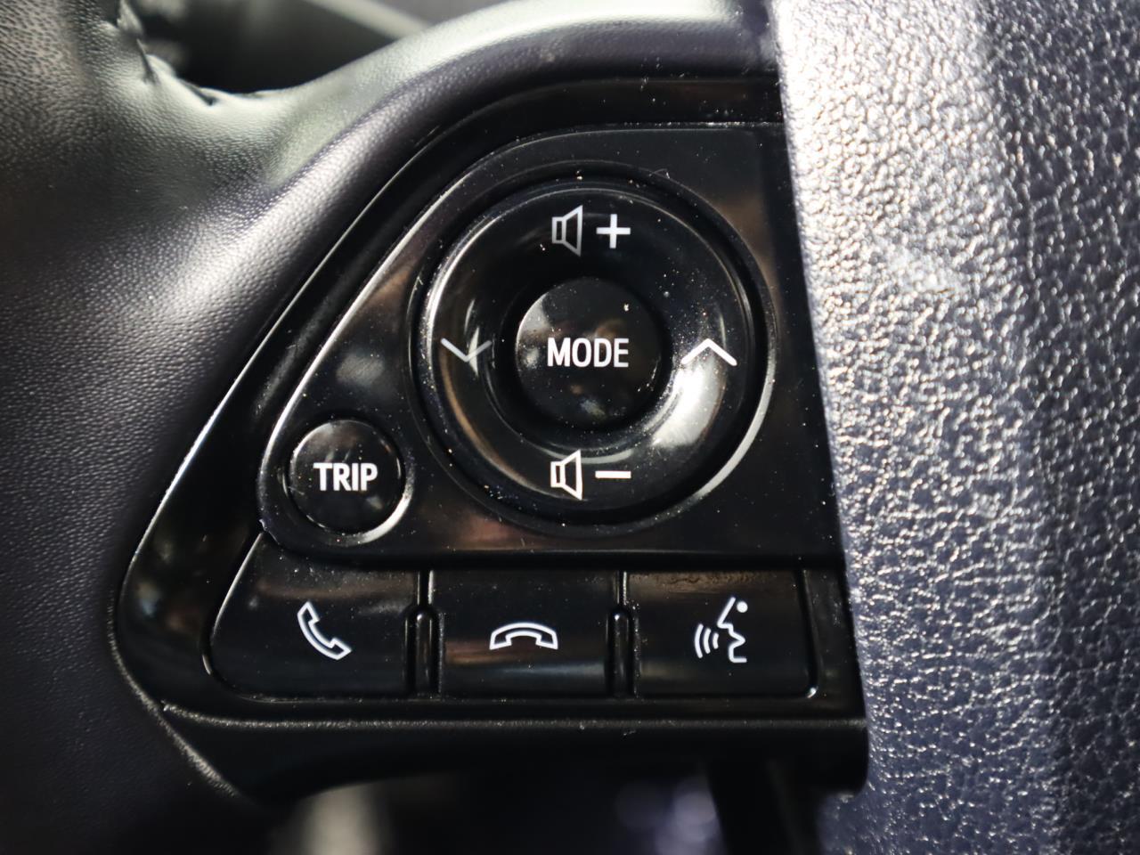 Vehicle image 11 of 41