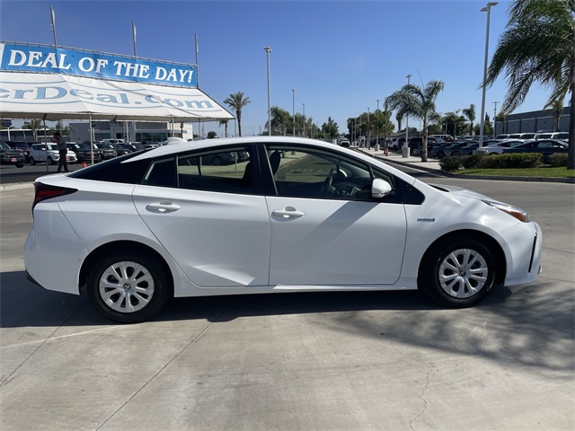 Vehicle image 5 of 33