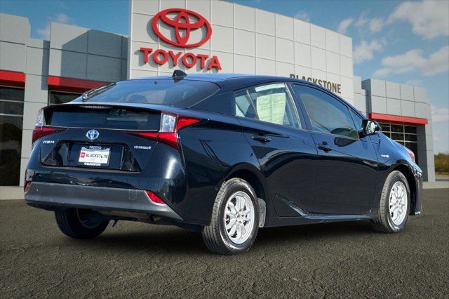 Vehicle image 4 of 27