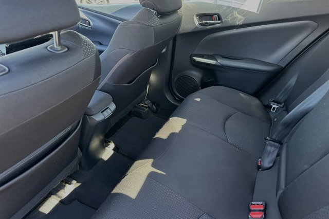 Vehicle image 9 of 27