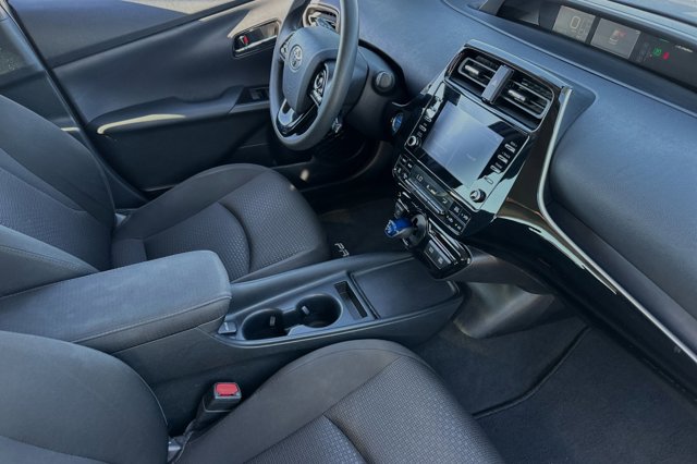 Vehicle image 12 of 27