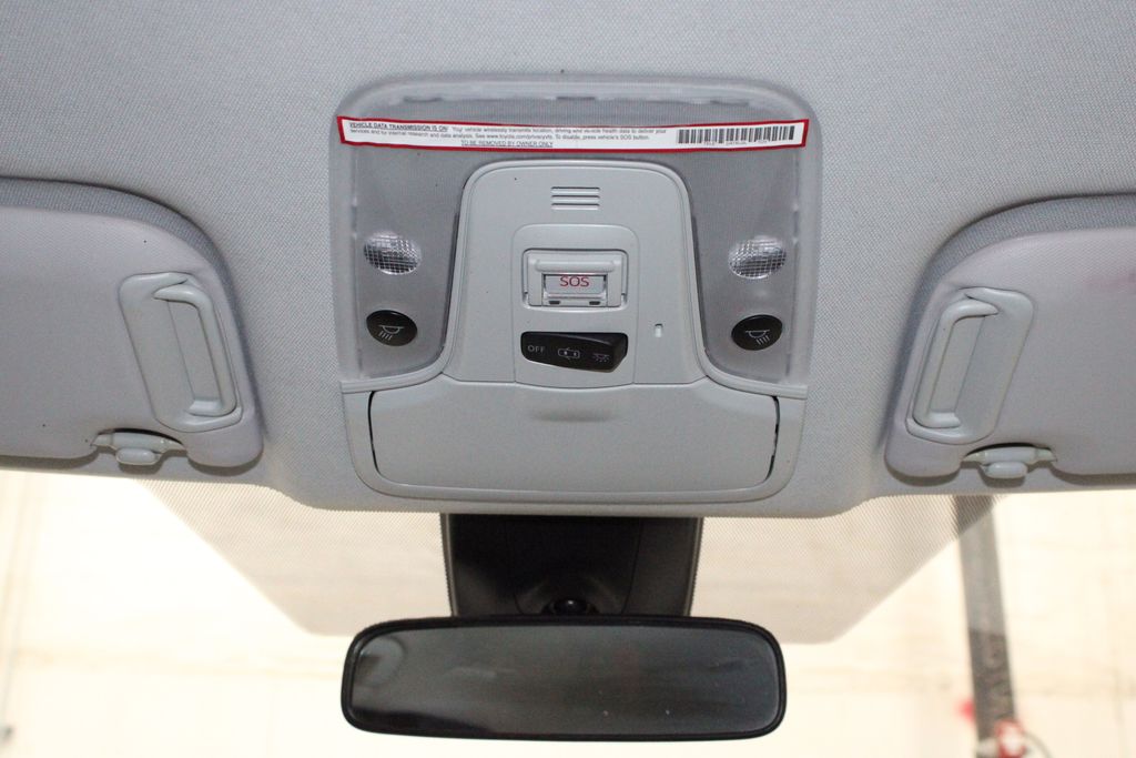 Vehicle image 27 of 41