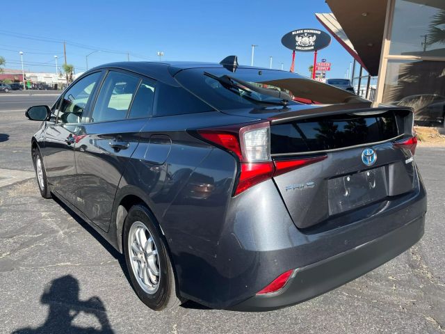 Vehicle image 6 of 28