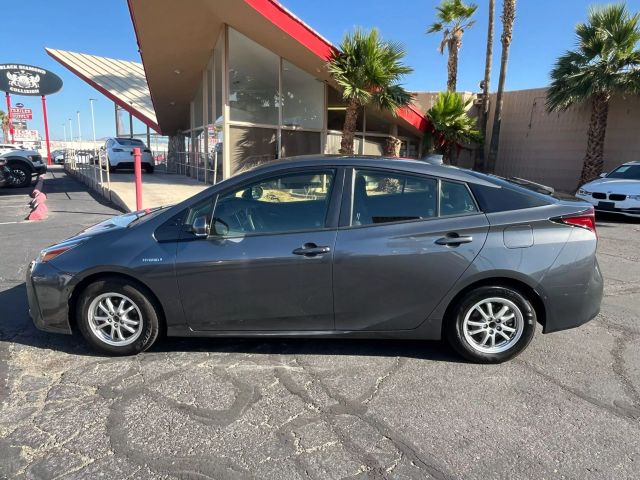 Vehicle image 8 of 28