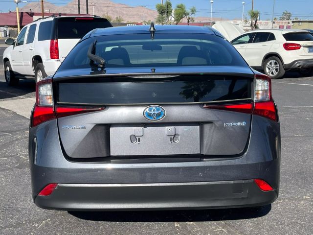 Vehicle image 7 of 28