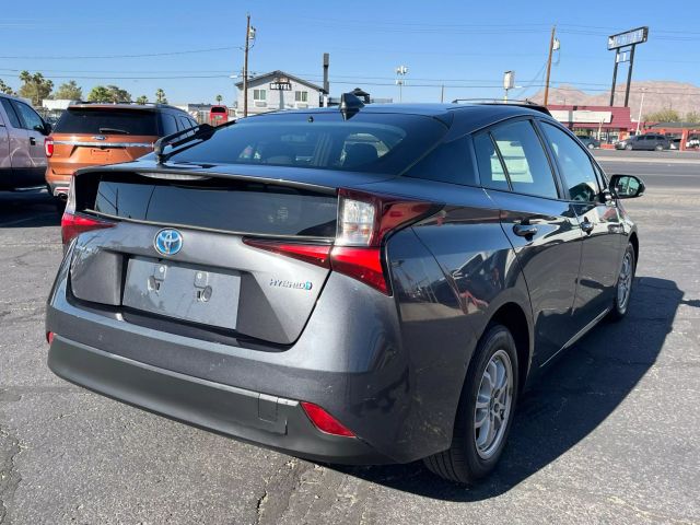 Vehicle image 5 of 28
