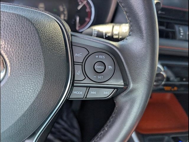 Vehicle image 9 of 23