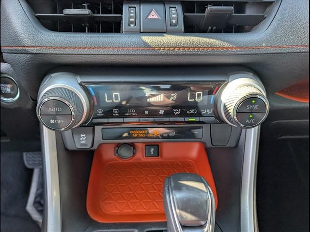 Vehicle image 12 of 23