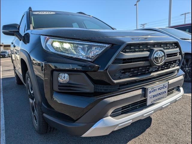Vehicle image 21 of 23