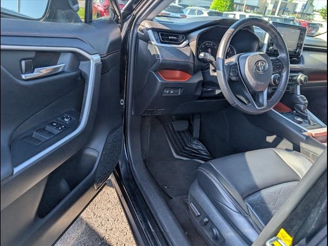 Vehicle image 6 of 23