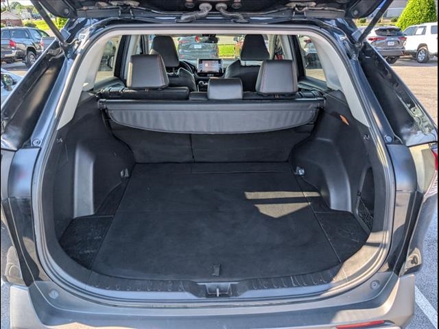 Vehicle image 20 of 23