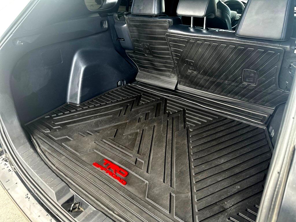 Vehicle image 10 of 29