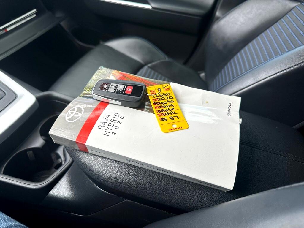 Vehicle image 27 of 29