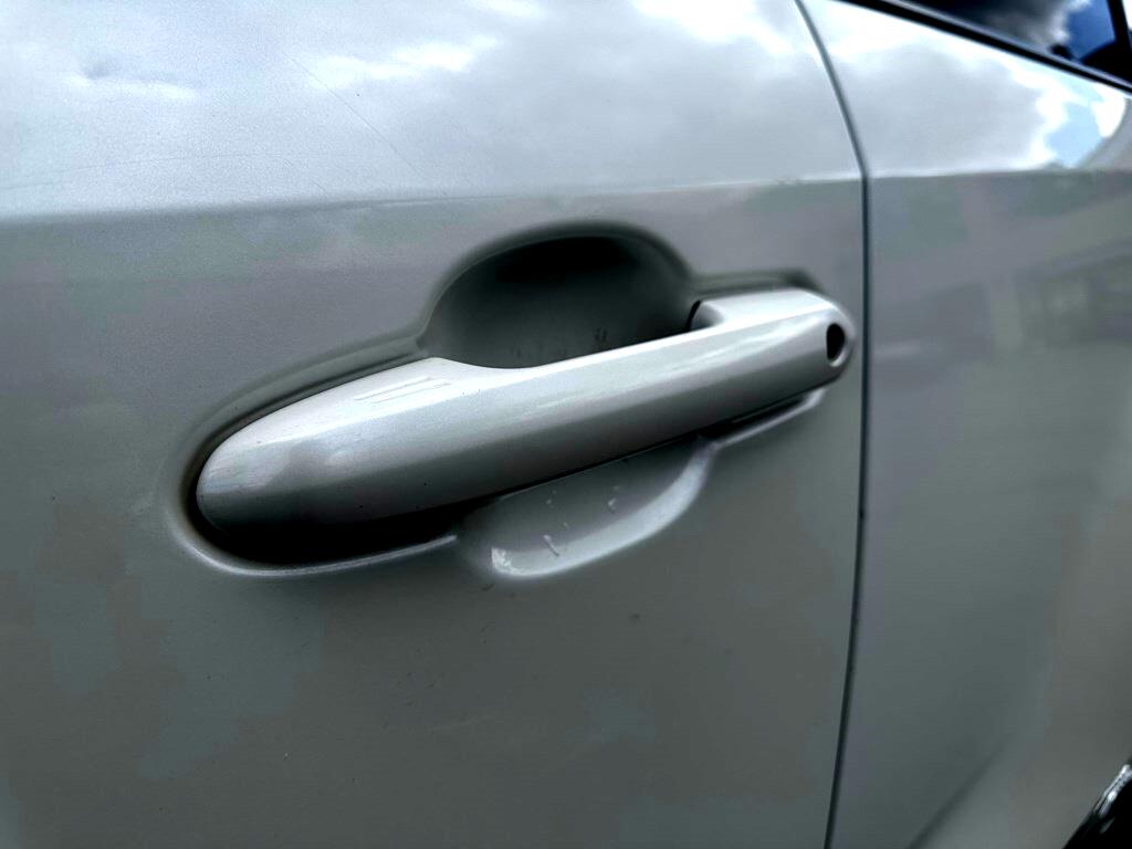 Vehicle image 14 of 29