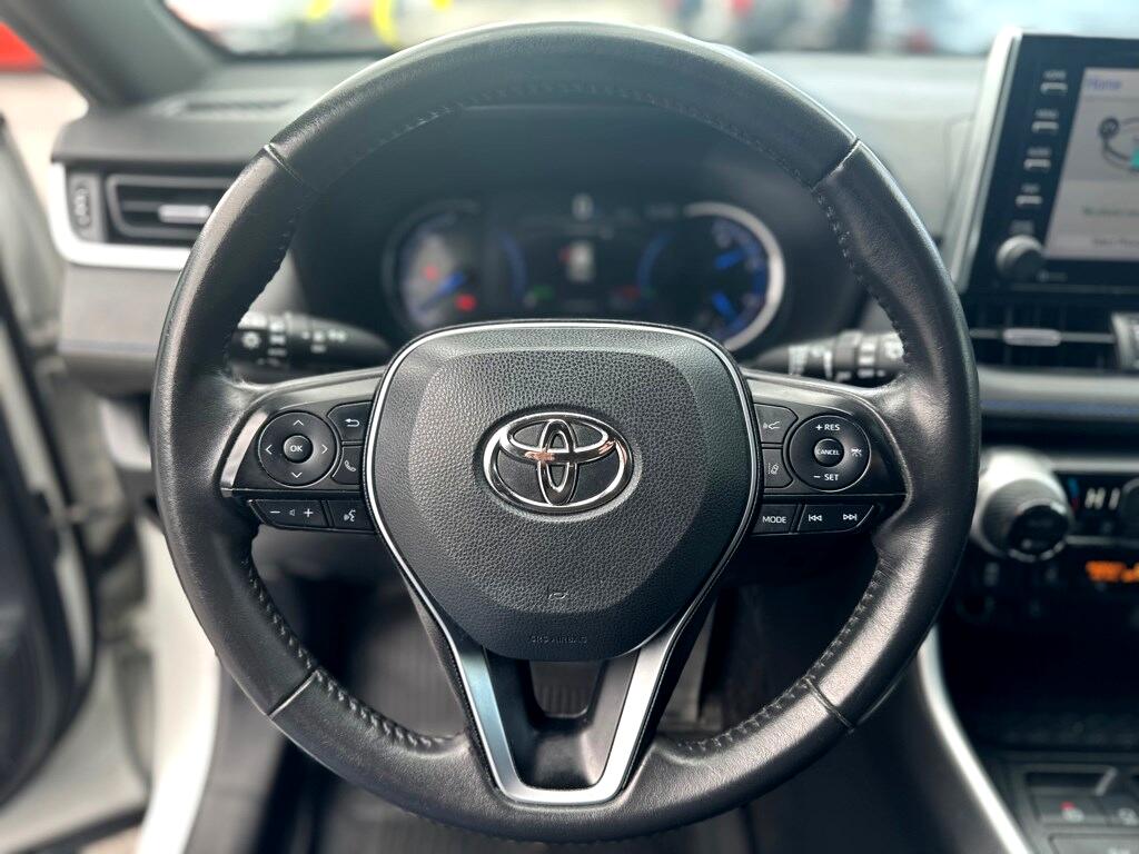 Vehicle image 18 of 29