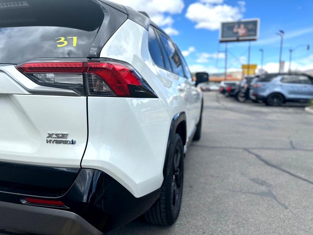 Vehicle image 5 of 29