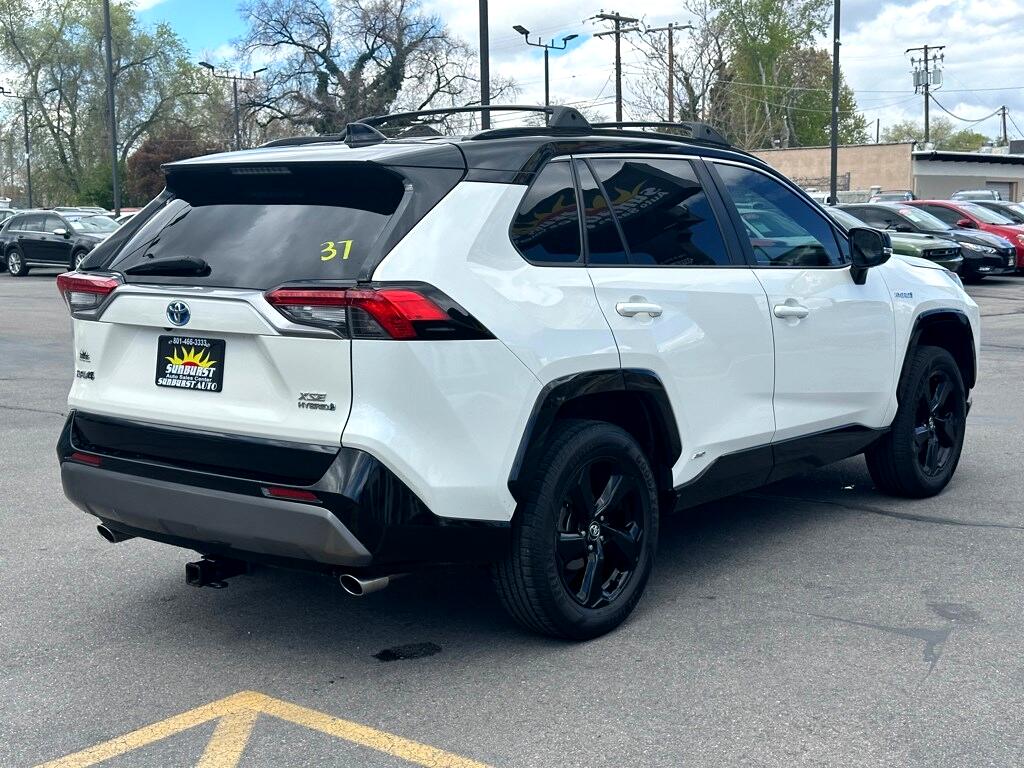 Vehicle image 4 of 29