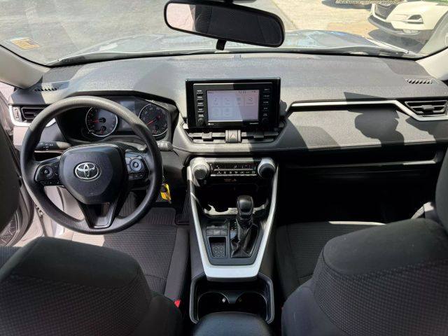 Vehicle image 14 of 27