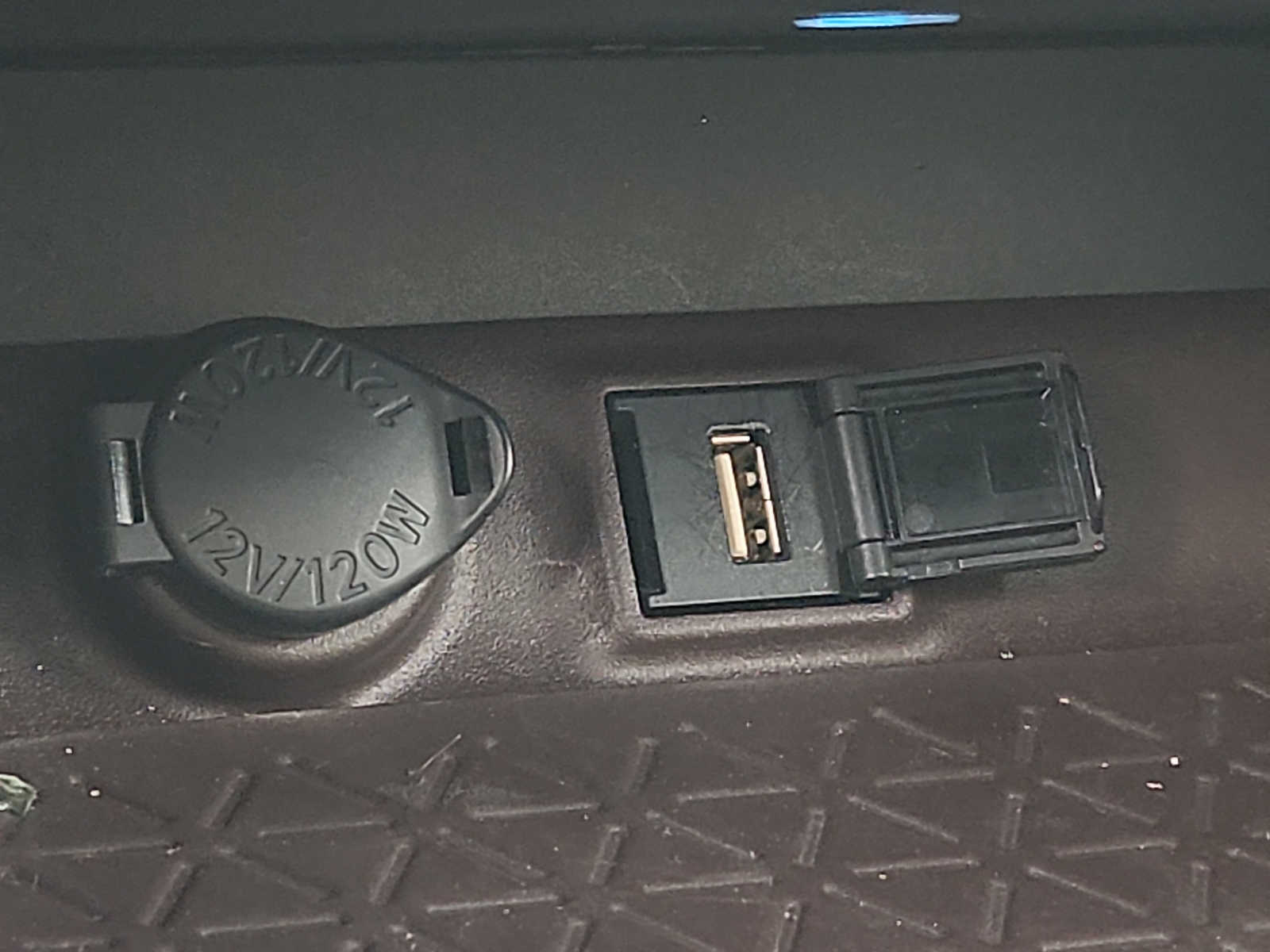 Vehicle image 24 of 30
