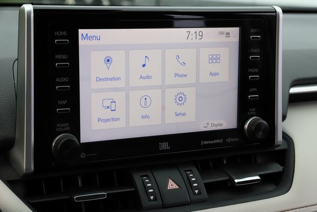 Vehicle image 29 of 34
