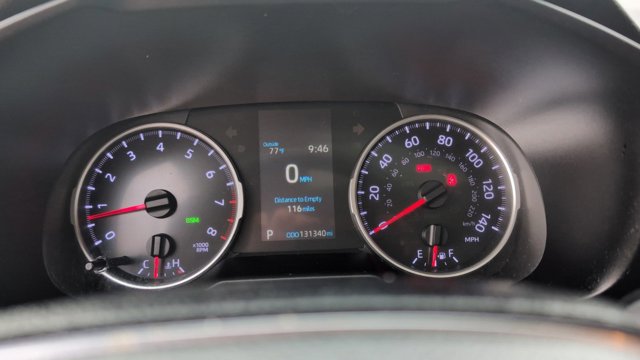 Vehicle image 27 of 32