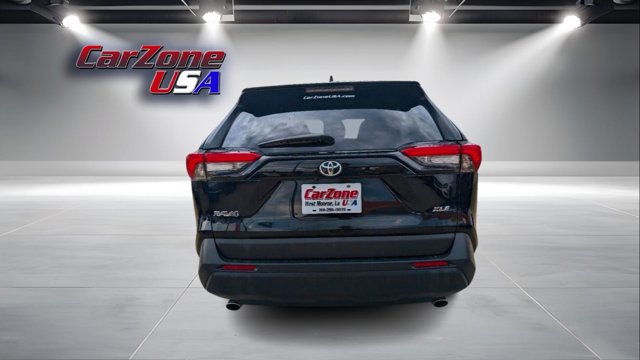 Vehicle image 7 of 32