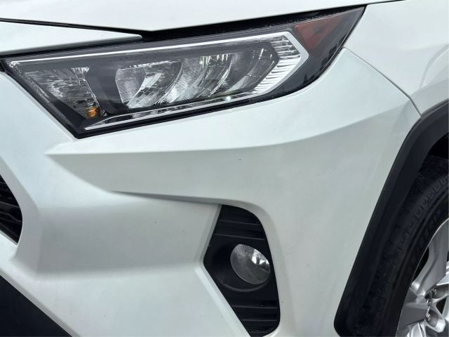 Vehicle image 28 of 41