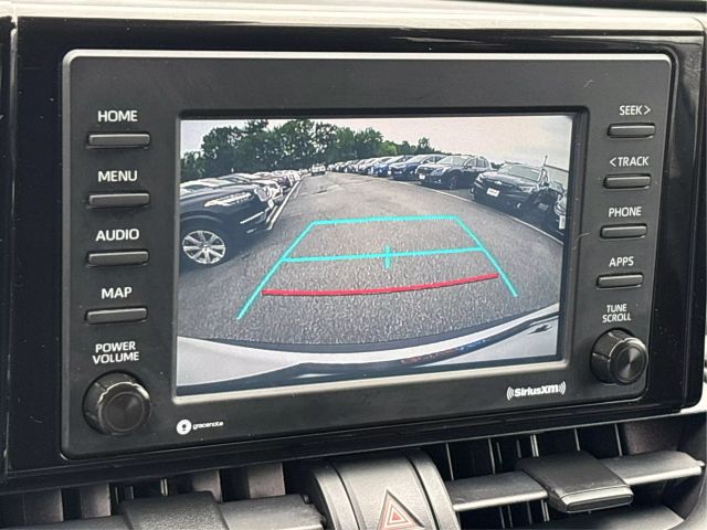 Vehicle image 20 of 41