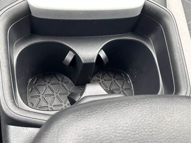 Vehicle image 40 of 44