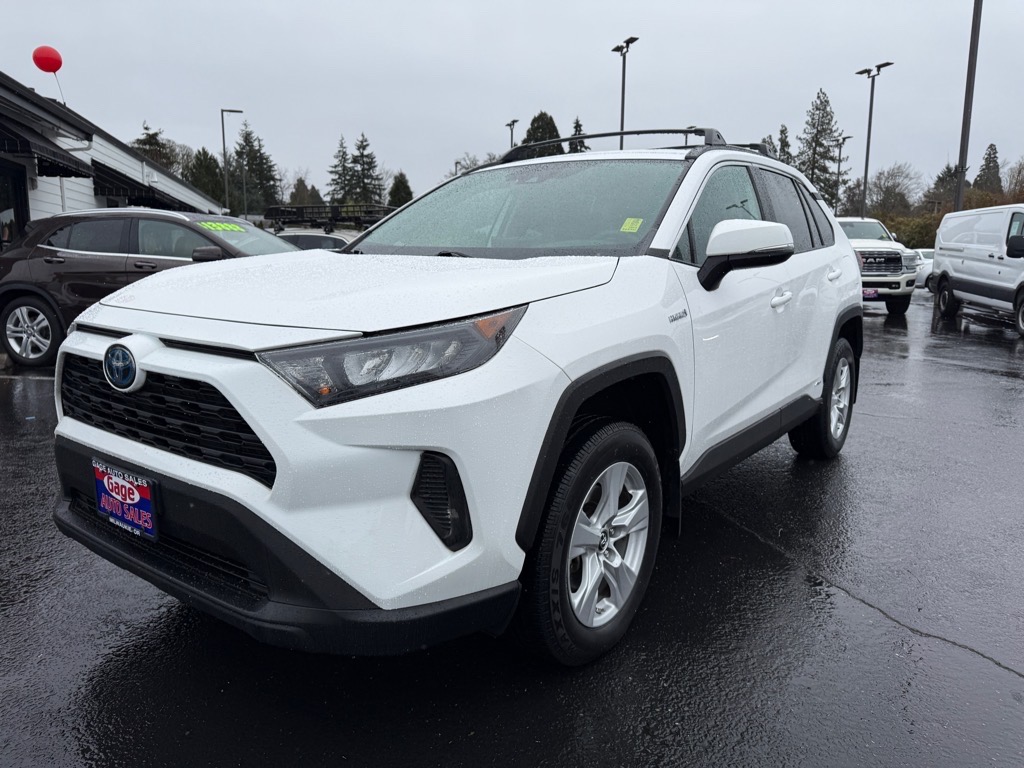 Vehicle image 2 of 28