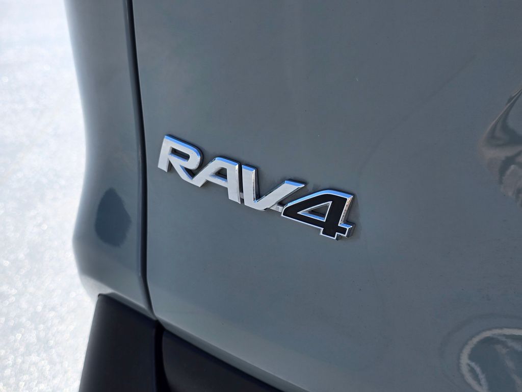 Vehicle image 29 of 31