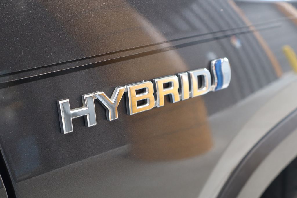 Vehicle image 43 of 44