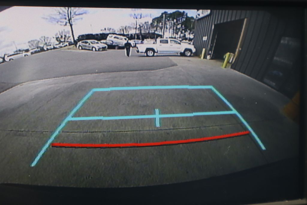 Vehicle image 7 of 44