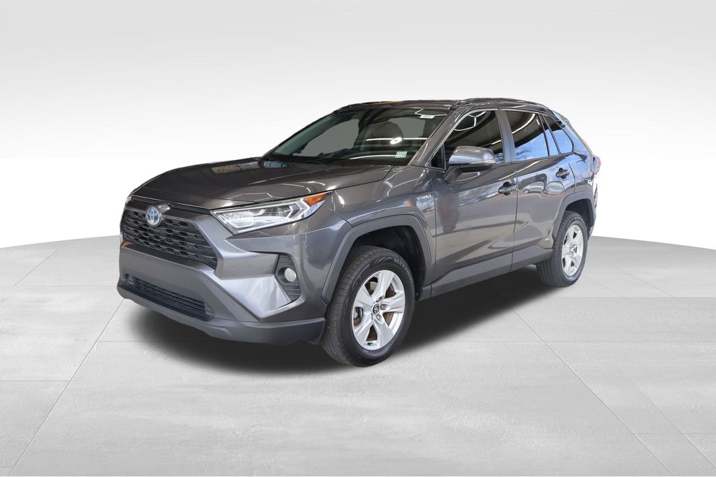 Vehicle image 1 of 44