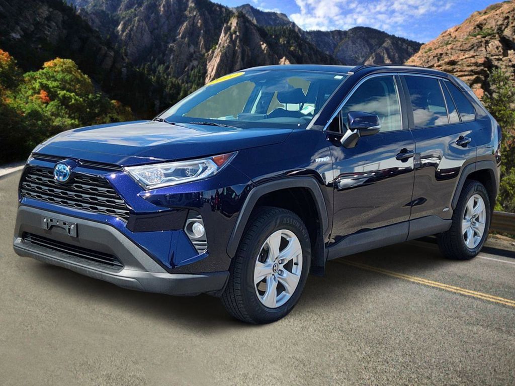 2020 Toyota RAV4 Hybrid XLE Image 1 of 26