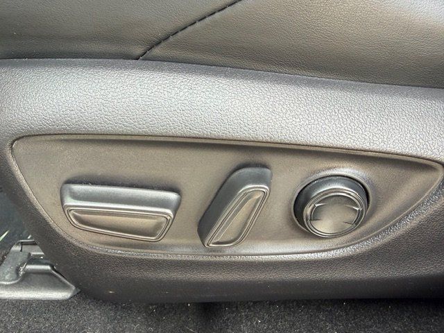 2020 Toyota RAV4 Hybrid XSE Image 43 of 45