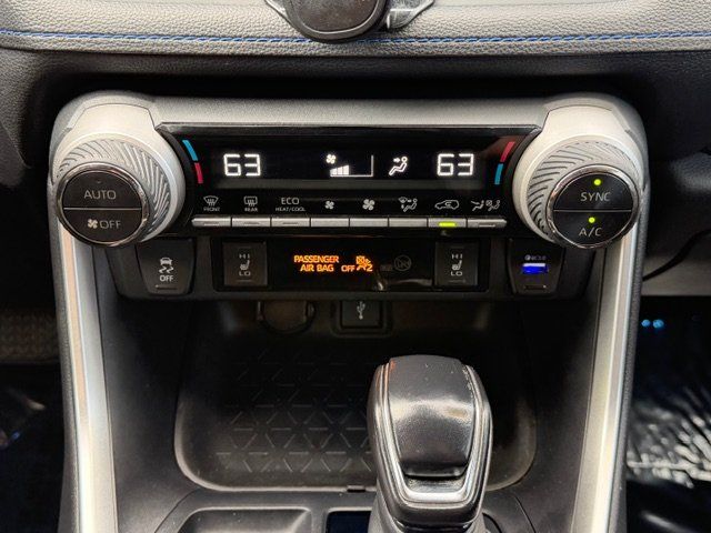 2020 Toyota RAV4 Hybrid XSE Image 38 of 45