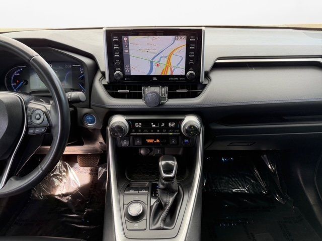 2020 Toyota RAV4 Hybrid XSE Image 39 of 45