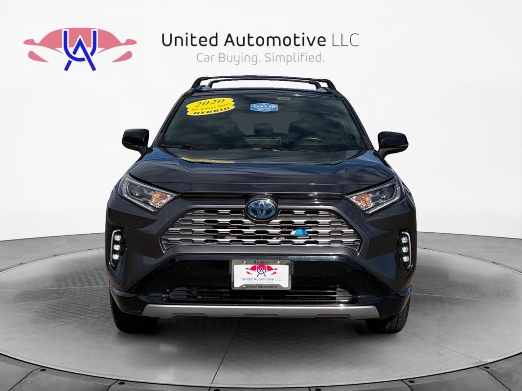 2020 Toyota RAV4 Hybrid XSE Image 2 of 45