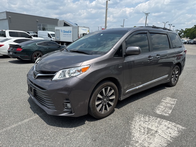 Vehicle image 1 of 21