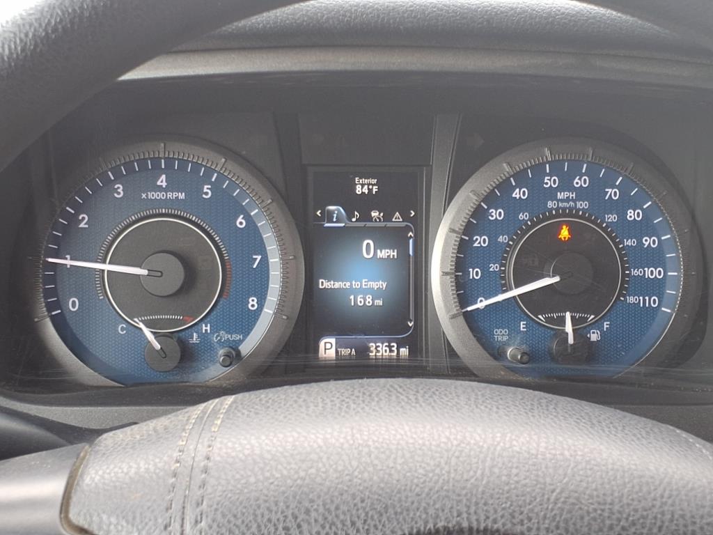 Vehicle image 17 of 30