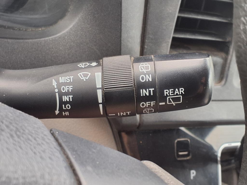 Vehicle image 25 of 30