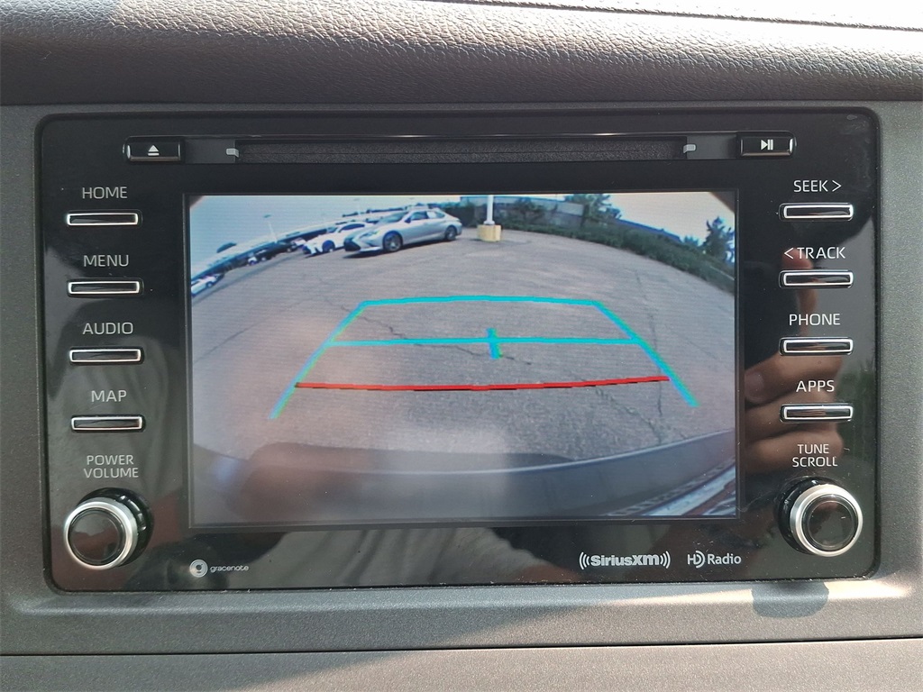 Vehicle image 23 of 26
