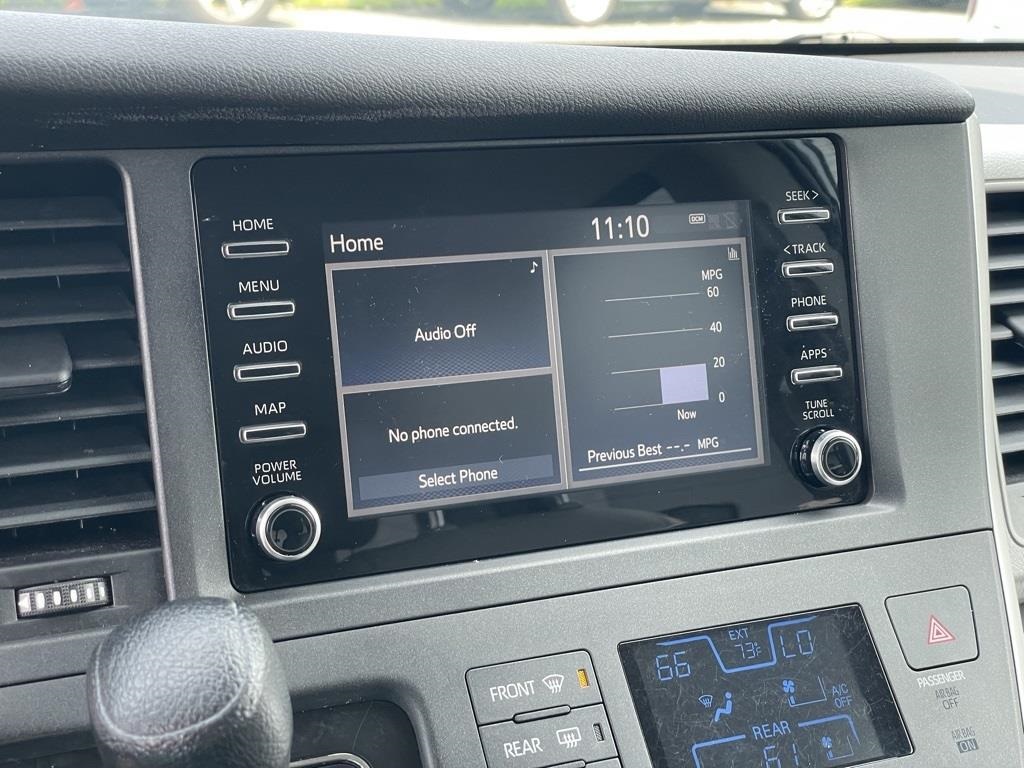 Vehicle image 14 of 27