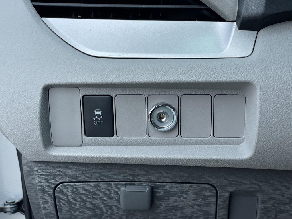 Vehicle image 27 of 27