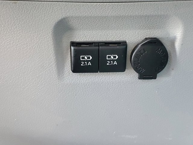 Vehicle image 22 of 30