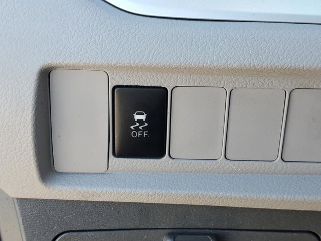 Vehicle image 23 of 30